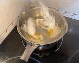 Foto del paso 9 de la receta: Setas de cultivo a ajillo con jamón y salsa con huevo poché