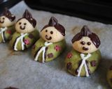 A picture of step 24 of Decoration Cookies: For Your Cakes on Doll's Day.