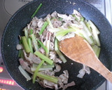 A picture of step 6 of Stir-Fried Celery and Pork with Salt and Pepper.