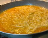 A picture of step 3 of Noodle Frittata with Pumpkin 🍜🎃🥚.