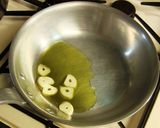 A picture of step 4 of Oyster Spaghetti.