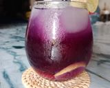 Foto langkah ke 4 dari resep Iced Butterfly Pea Flower Tea.