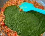 A picture of step 3 of Garlic and spinach khichadi.