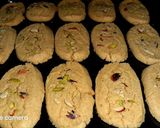 एगलेस रसमलाई कुकीज़ (eggless rasmalai cookies recipe in Hindi) रेसिपी चरण 7 फोटो