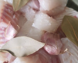 Foto del paso 3 de la receta: Cazón frito en adobo