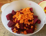 Foto del paso 2 de la receta: Jueves sopa de remolacha con carne