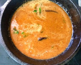 அரைத்து விட்ட மிளகு பூண்டு குழம்பு (poondu kulambu recipe in Tamil) ரெசிபி ஸ்டேப் 6 புகைப்படம்
