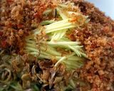 A picture of step 5 of Green Mango Salad.
