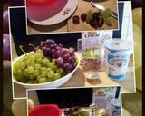 AMIEs YOGURT with GRAPEs, Cereals & Nuts recipe step 1 photo
