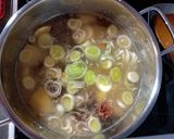 Rendhagyó krumplileves recept fázis 4 fotója