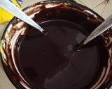 Foto langkah ke 1 dari resep Shiny Fudgy Brownie.