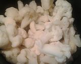 A picture of step 1 of Cheesy cauliflower.
