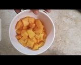 A picture of step 2 of Mango ice cream 😻.