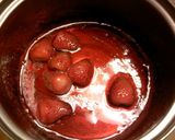 A picture of step 1 of Strawberry Cream (To Ice a Cake).