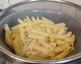 A picture of step 1 of Pasta in White Sauce.