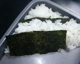 A picture of step 4 of Easy Striped Bento with Flavoured Nori Seaweed.