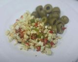 A picture of step 1 of Penne with Spicy Mushroom.