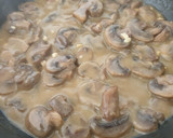 Foto del paso 4 de la receta: Champiñones en salsa de vino blanco