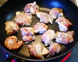 A picture of step 4 of Chicken in Basil and Olive Oil.