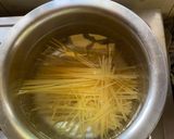 A picture of step 1 of Caramelised Onion-Linguine.