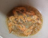 Foto langkah ke 2 dari resep 650. Udang Saus Lada Hitam.