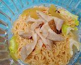 รูปขั้นตอนการทำที่ 2 ของ บะหมี่ต้มยำไส้อ่อน