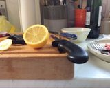 A picture of step 2 of Sweet and sour lemon beverage.