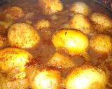 A picture of step 6 of Egg masala curry.