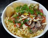 Foto langkah ke 7 dari resep Soto Mie.