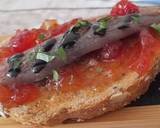 Foto del paso 4 de la receta Tosta de sardinas ahumadas con mermelada de tomate casera