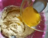 Foto langkah ke 5 dari resep Bolu pisang kukus.