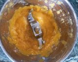 A picture of step 2 of Apricot and mango juice.