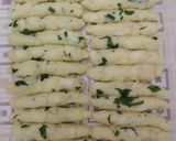Foto langkah ke 3 dari resep Stik Singkong Keju.