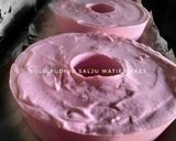 Foto langkah ke 5 dari resep Bolu puding salju strawberry.