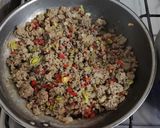 Foto del paso 2 de la receta: Zapallitos rellenos de carne y arroz 👏🏻