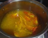 Foto langkah ke 2 dari resep Udang Kentang Kuah Kuning.