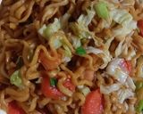 Foto langkah ke 9 dari resep Mie goreng ebi.