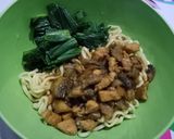 Foto langkah ke 9 dari resep Mie Ayam Jamur.