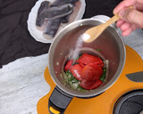 Foto del paso 6 de la receta: Merluza en piperrada con patatas gajo en MyCook Touch