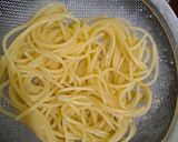 Foto langkah ke 1 dari resep Spaghetti Bolognese.