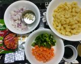A picture of step 1 of Indo Chinese Macaroni.
