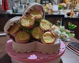 Foto langkah ke 3 dari resep Muffin Bouquet with buttercream flower.