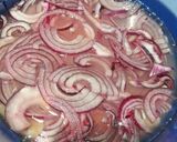 Foto del paso 2 de la receta: Tostadas de ceviche con papas 🥔 rústicas al ají picante 🌶