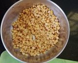 A picture of step 1 of Lauki Tuvar Dal.