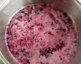 A picture of step 2 of Black Grapes Jam.