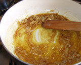 Foto del paso 2 de la receta: Solomillo de cerdo al curry con cebolla caramelizada sin azúcar