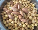 A picture of step 1 of Roasted chana Modak.