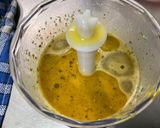 Une image de l'étape 4 de Sauce salade à la moutarde, prune, melfor et herbes.