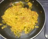 मैगी बर्गर (Maggi burger recipe in Hindi) रेसिपी चरण 1 फोटो