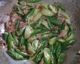 Foto langkah ke 2 dari resep Ikan tembang cabe ijo.